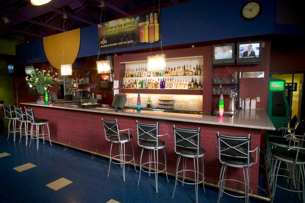 Red Lion Inn And Suites Victoria Restoran fotoğraf